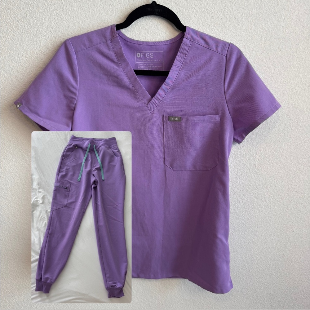 FIGS Lilac Dawn Catarina One Pocket Scrub Top Zamora high waisted 2.0 joggers XS